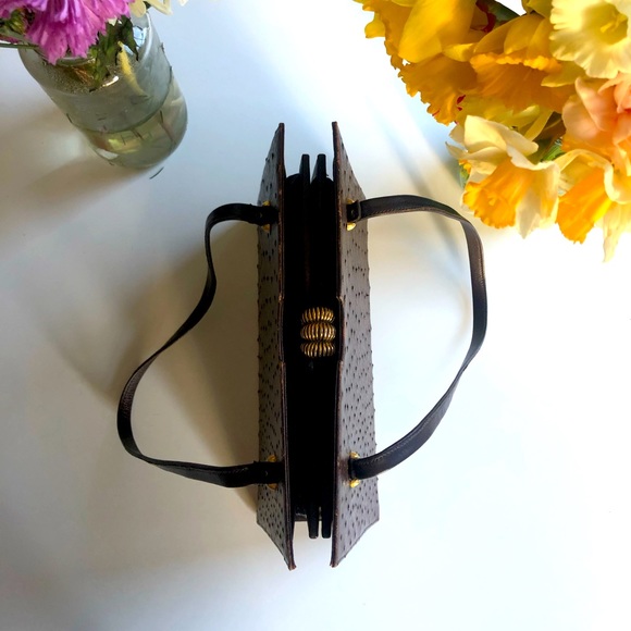 sophisticated chocolate brown leather hard shell shoulder/hand bag - Picture 2 of 16